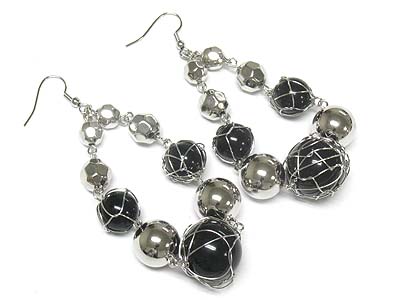 Metal wire wrapped ball oval earring