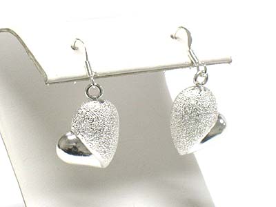 Half harsh tone metal heart earring