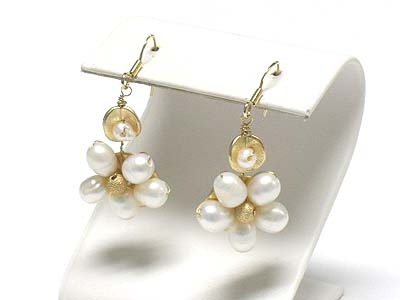 Fresh water pearl flower drop earring