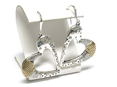 Two tone metal casting heart earring