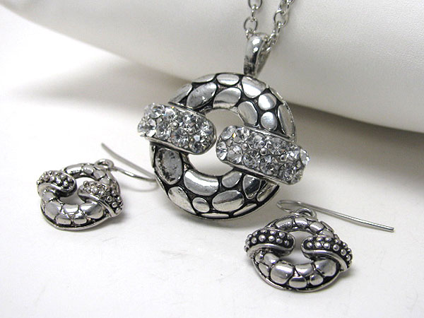 Crystal stud metal art donut pendant necklace earring set