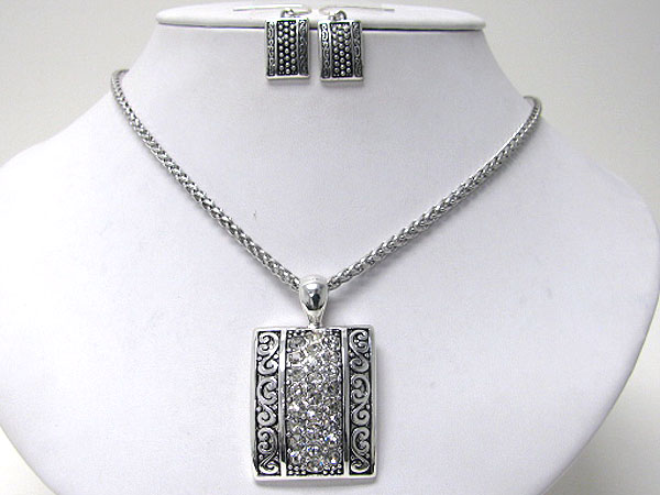 Crystal stud and metal art pendant necklace earring set