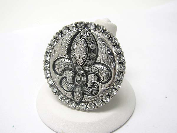 Crystal round fleur de lis stretch ring