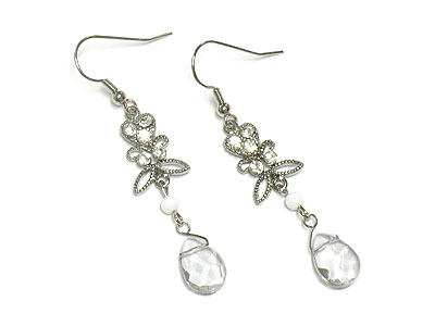 Crystal and glass beads dangle earring