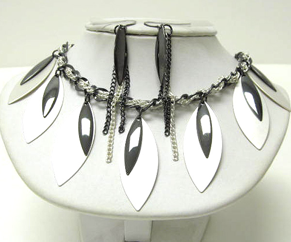 Metal chain braided with multi arrowhead disk dangle chain necklace earring set