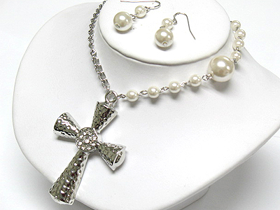 Crystal stud cross peandant and half pearl chain necklace and earring set