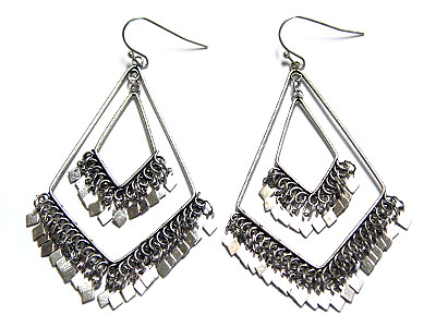 Metal cascade drop earring