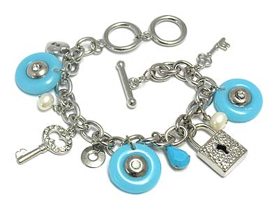 Designer style crystal heart key lock charm bracelet