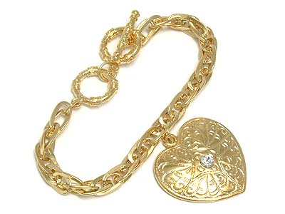 Antique style filigree heart and heavy chain bracelet