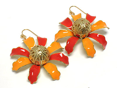 Pastel two tone sun flower shape earring