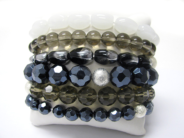 Multi stone ball link stretch bracelet