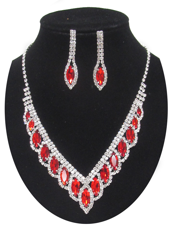 Crystal and rhinestone necklace set