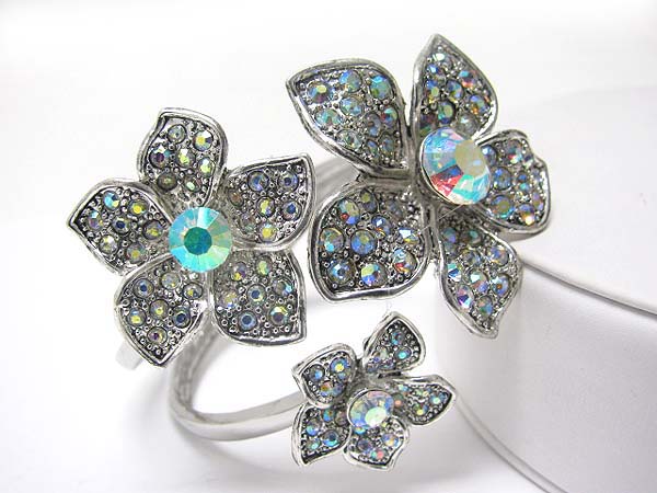 Crystal stud tri flower edge metal bangle