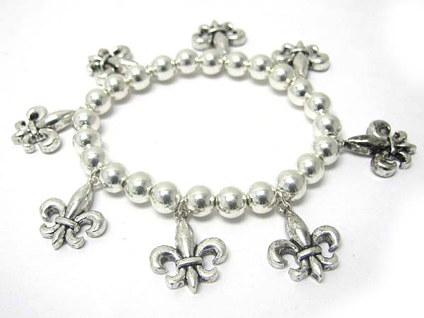 Metal fleur de lis charm stretch bracelet