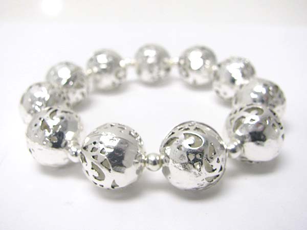 Metal textured ball stretch bracelet