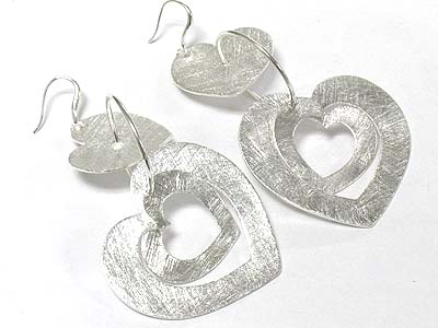 Scratch metal dual heart drop earring - brass metal