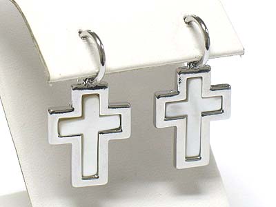 Whitegold palting genuine mother of pearl cross earring