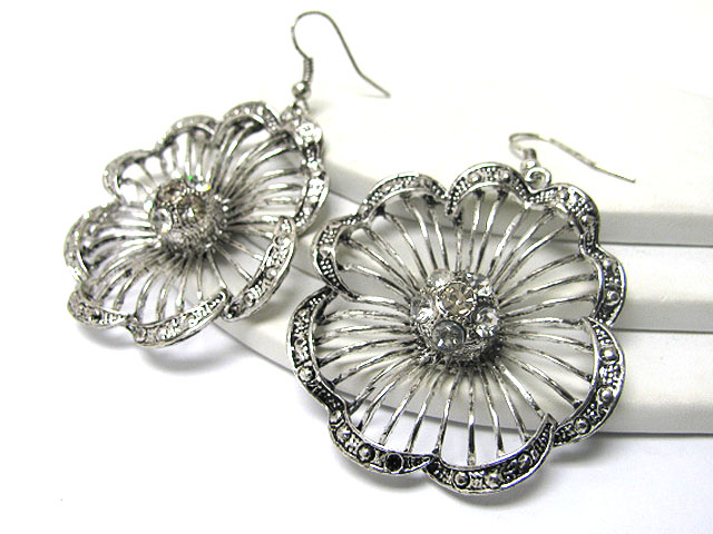 Crystal stud metal flower earring