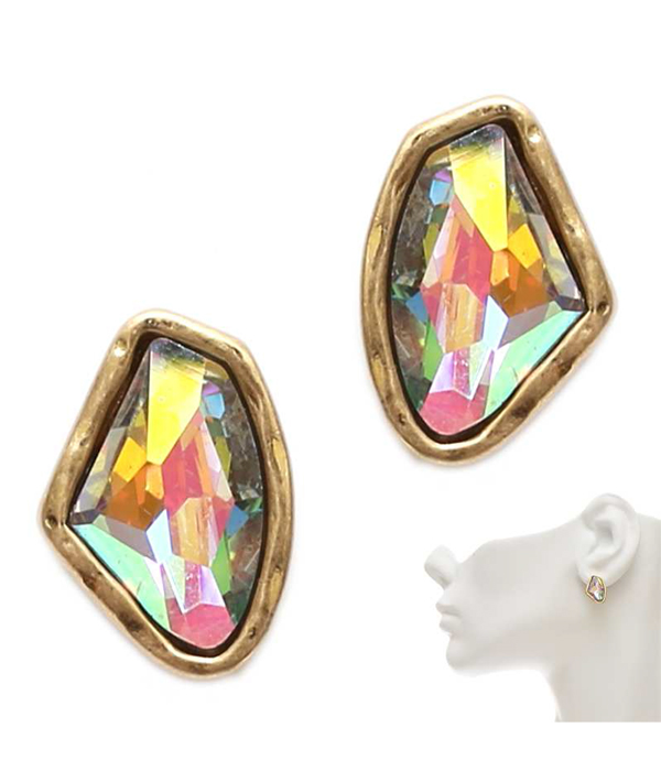 Natural shape facet glass stone stud earring