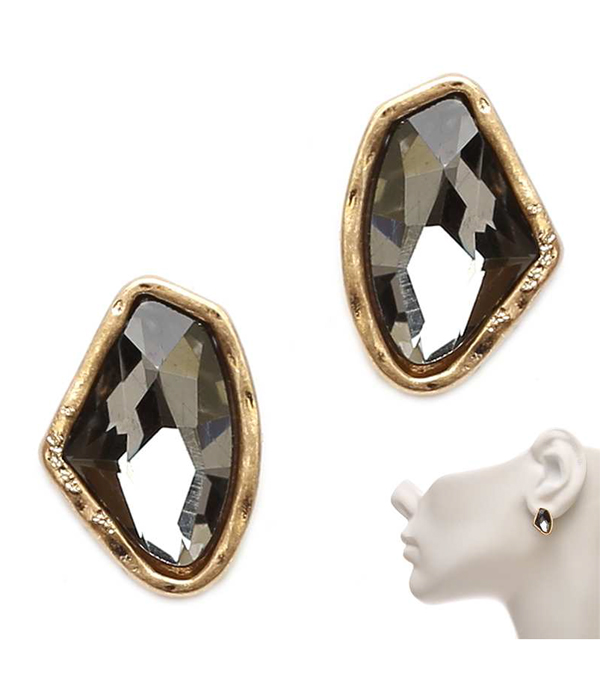 Natural shape facet glass stone stud earring