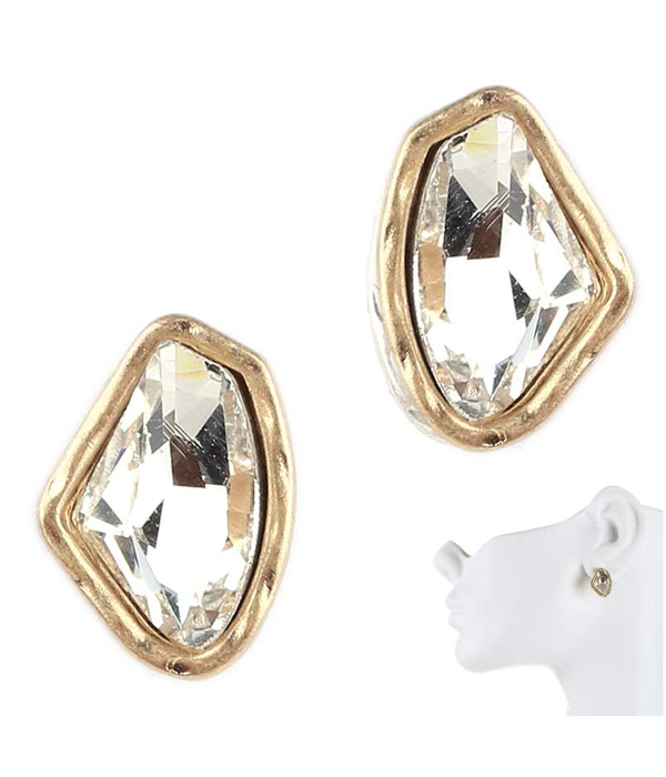 Natural shape facet glass stone stud earring