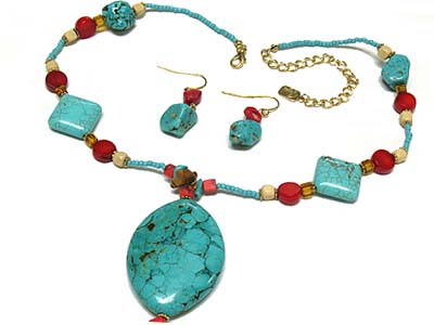 Turquoise stone round pendant and cora seed bead necklace and earring set