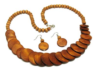 Wooden disk and bead necklace and earring set