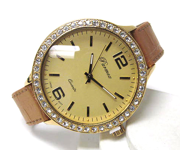 Extra large crystal round face and leather fashion band watch