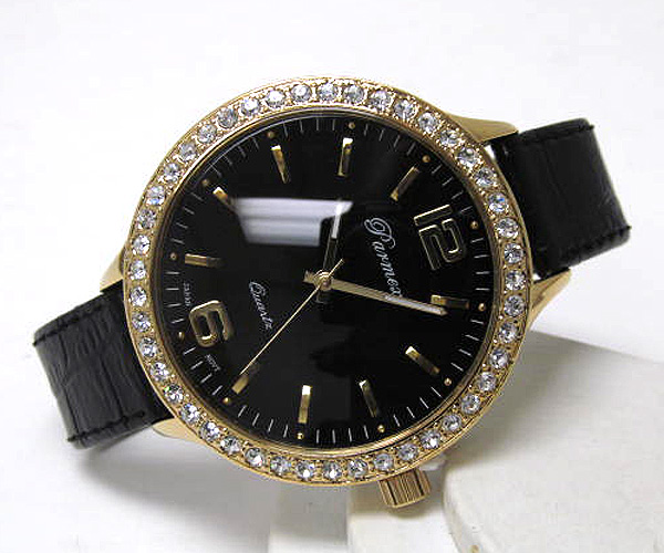 Extra large crystal round face and leather fashion band watch