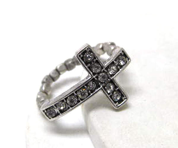 Crystal leaned cross stretch ring