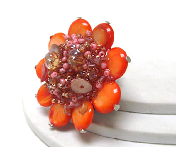 Flower multi shell chips and multi seed beads fashion stretch ring 