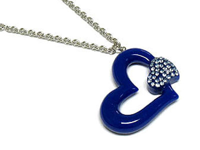 Acryl crystal heart necklace