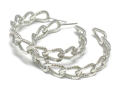 Metal chain shape hoop earring - hoops