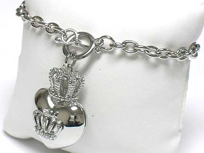 Crystal crown on puff heart pendant toggle bracelet