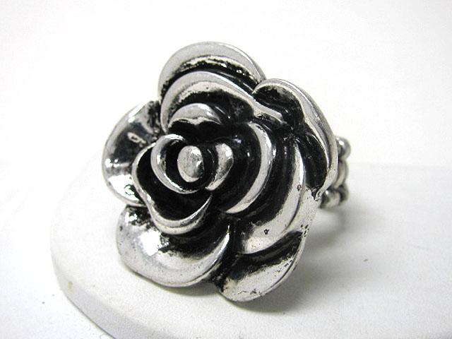 Metal flower stretch ring