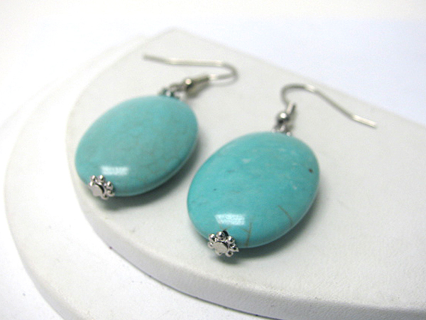 Oval turquoise earring