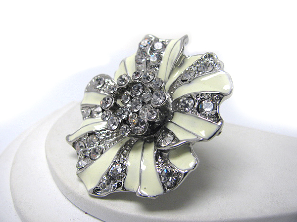 Crystal and epoxy deco flower stretch ring