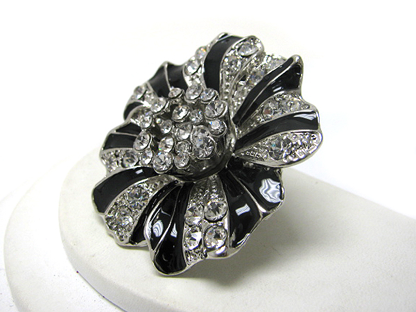 Crystal and epoxy deco flower stretch ring