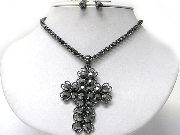 Multi crystal stud metal filigree cross necklace earring set