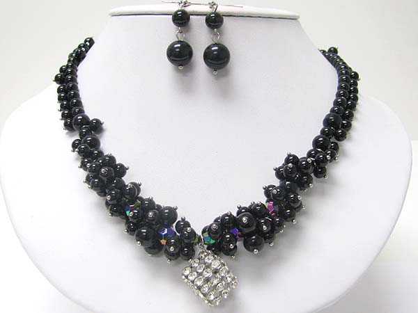 Crystal stud cube pendantpearl beads cluster necklace earring set