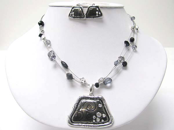 Crystal and enamel art pendant and beads necklace earring set?