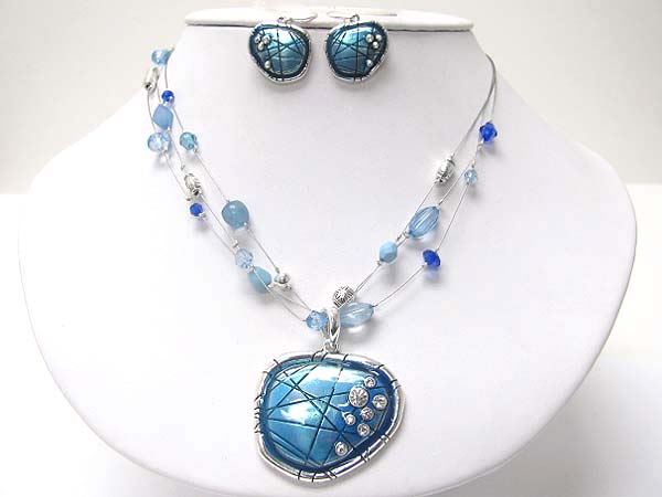 Crystal and enamel art pendant and beads necklace earring set?