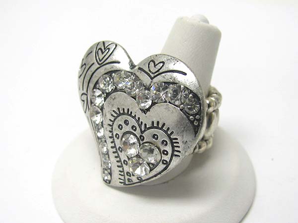 Crystal stud metal textured heart stretch ring