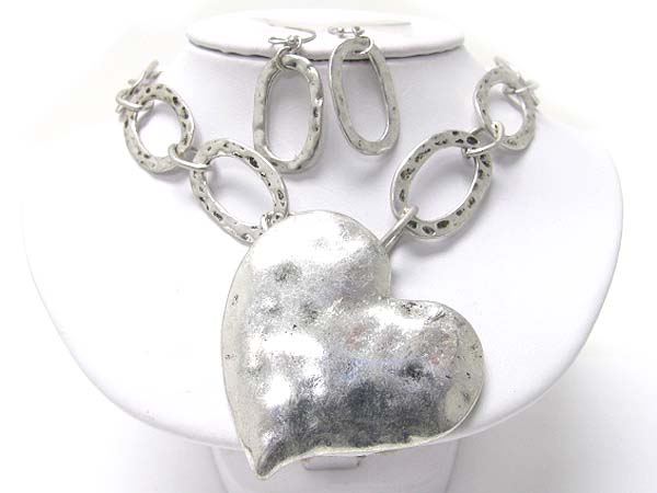 Large metal heart pendant necklace earring set