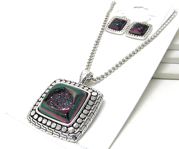 Abalon look square pendant chain necklace earring set