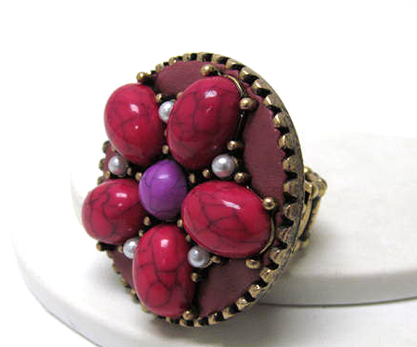 Natural stone flower designer style and small pearl fashion metal stretch ring