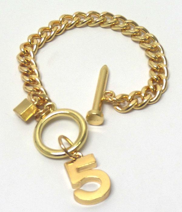 Number 5 chain toggle bracelet