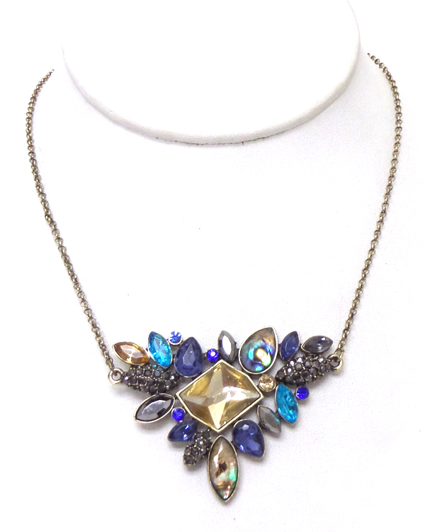 Triangle pendant with multi crystals necklace set