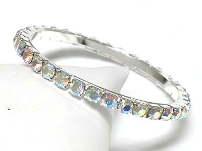 Rhisnestone single line metal bangle