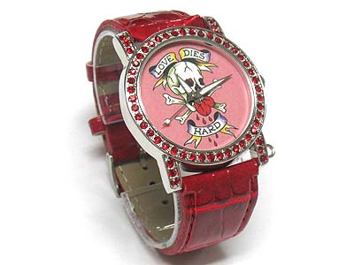 Skull theme crystal frame round face leather band watch